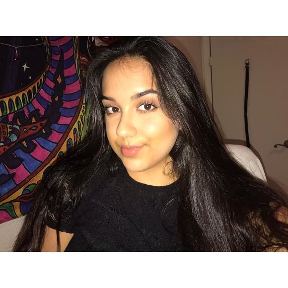 Meet your Posher, Julia - Picture 1 of 1